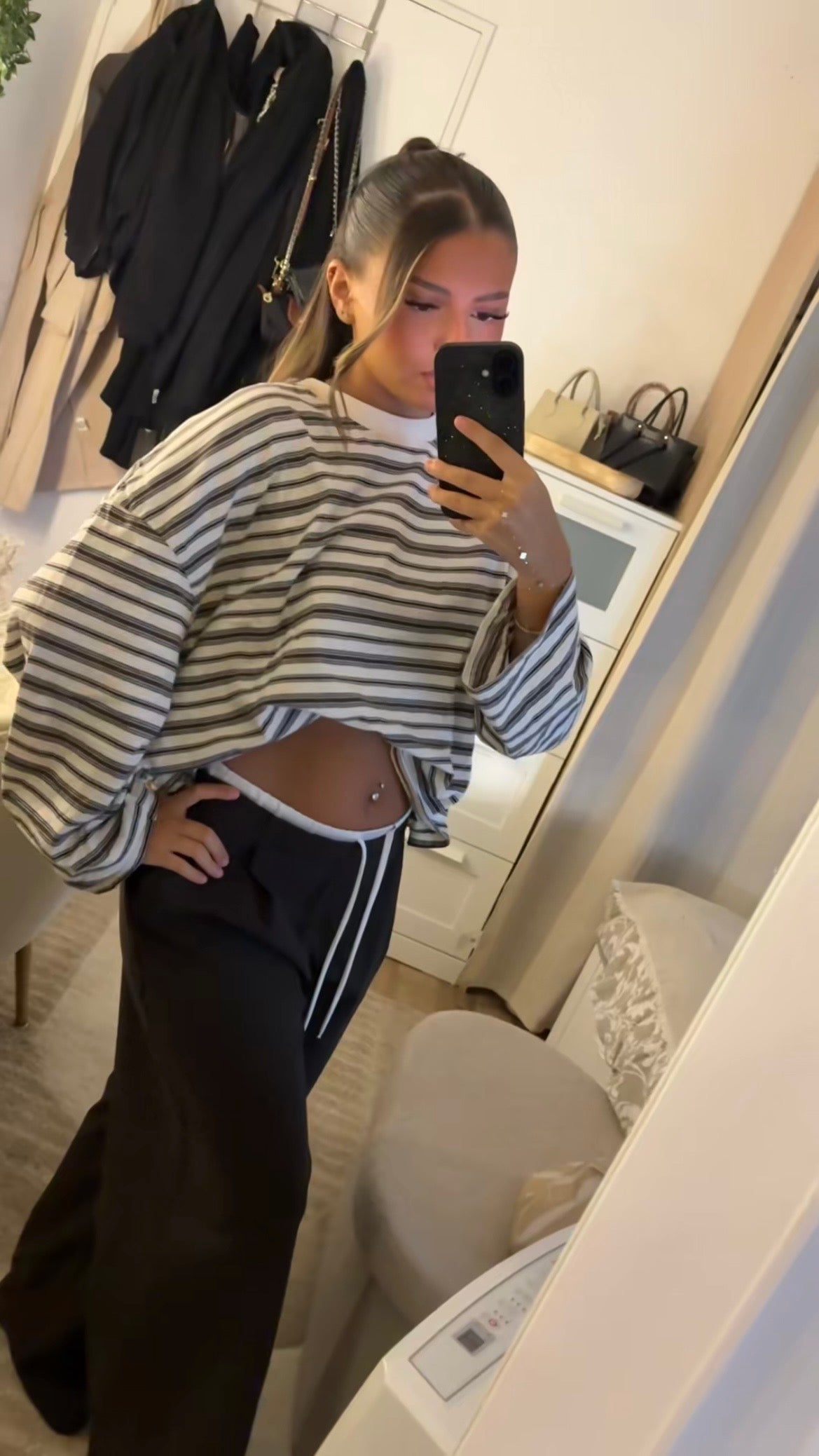 Pull gris et blanc rayé